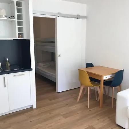 Appartement Les Petrels Avec Terrasse Et Jardinet A 2 Pas De La *